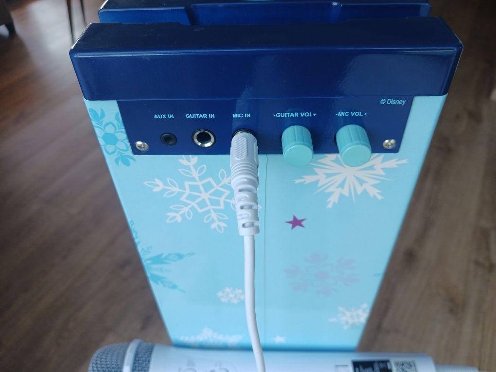 Głośnik bluetooth Frozen ELZA i ANNA ze świecącym mikrofonem  profesjo