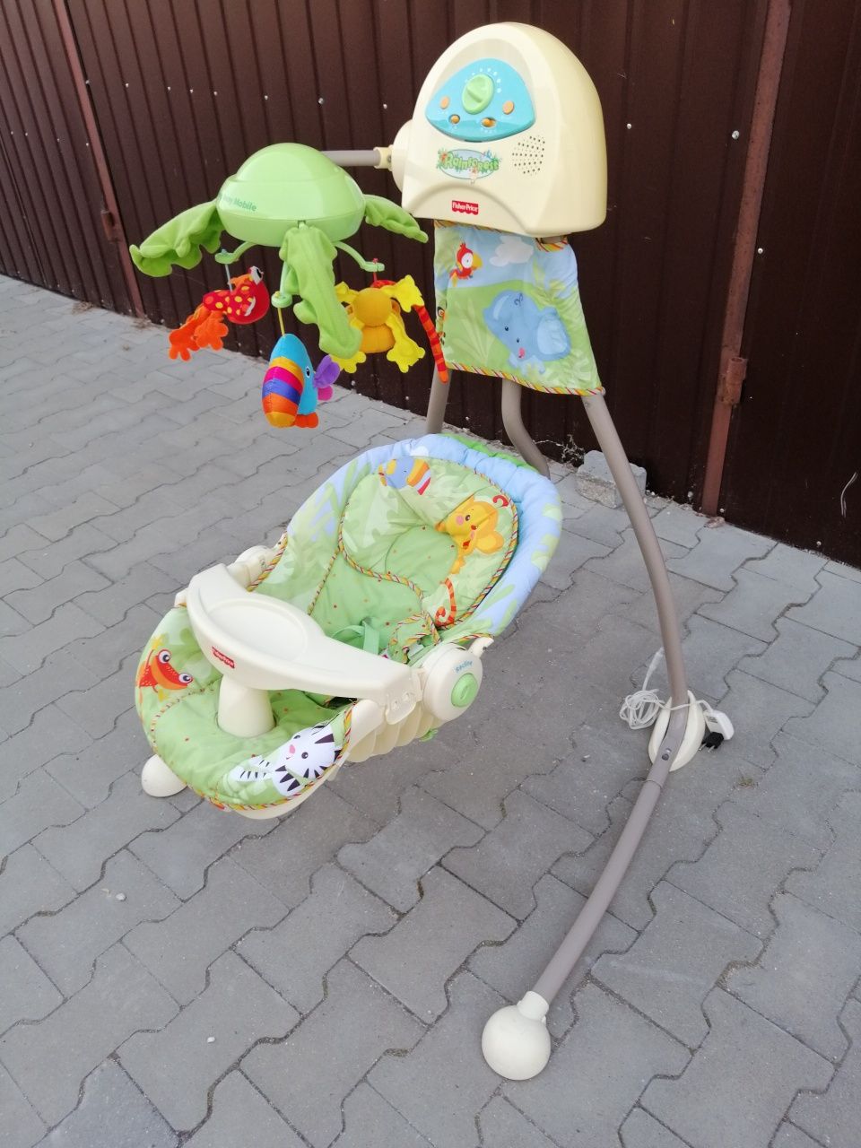 Sprzedam huśtawkę firmy fisher price 
Fisher Price
Kołysze się przód t