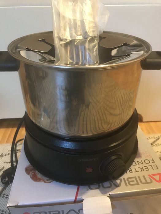 Электро-Каструля для фондю 2000 гривень