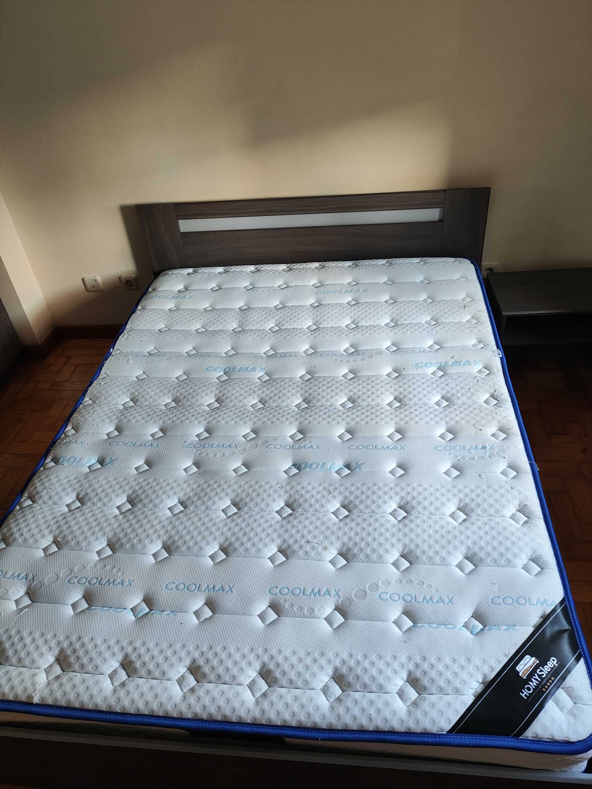 Vendo cama de casal