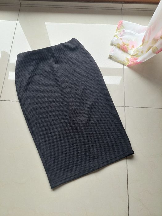 Czarna spódnica S-L