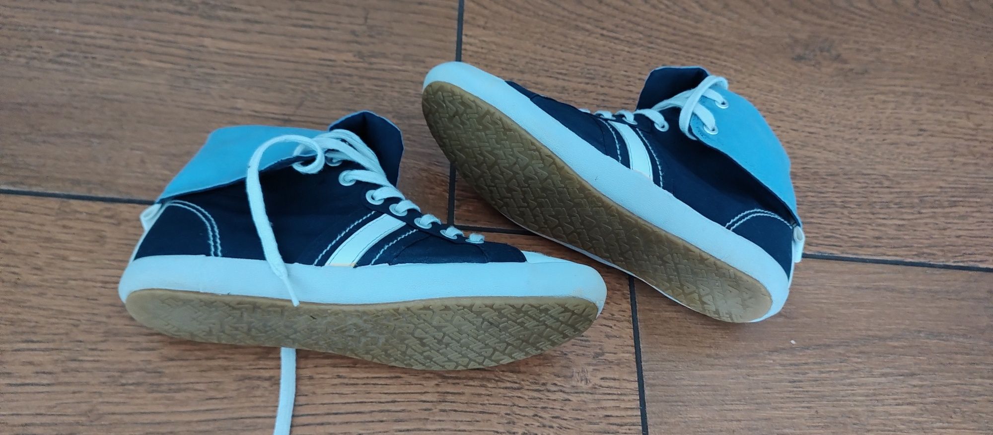 Trampki damskie wysokie FILA, r.38