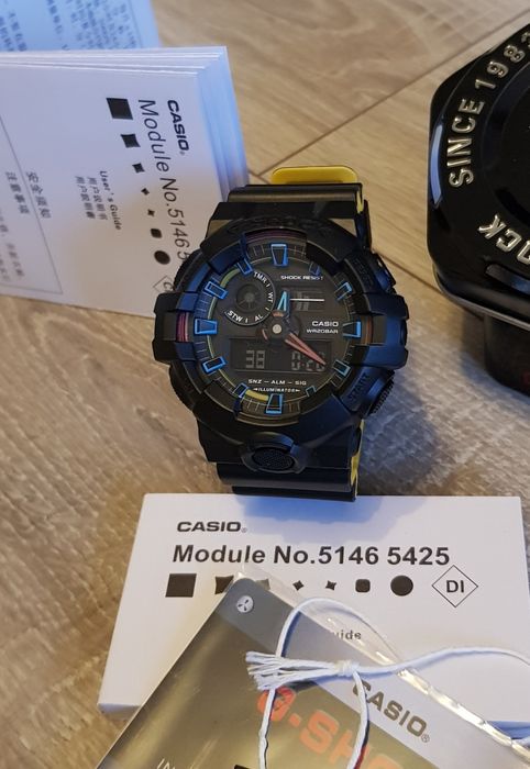 Zegarek Casio G shock GA 700 multikolor