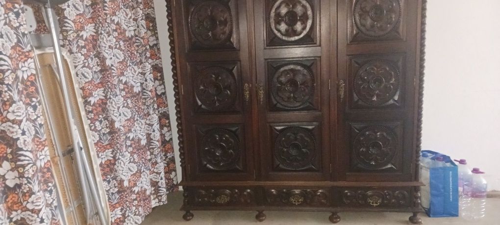 Guarda vestidos usado