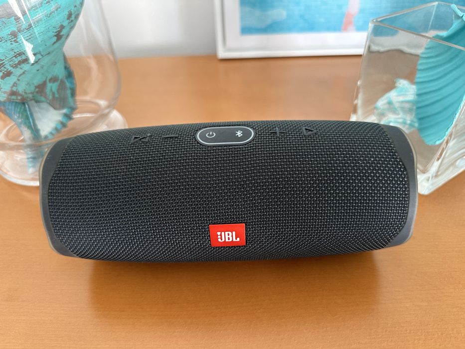Coluna JBL charge 4