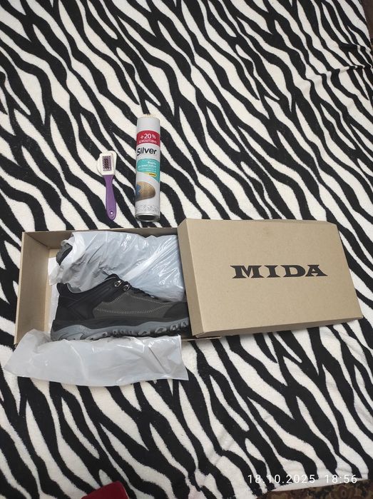 Стильные кожаные кроссовки + замша