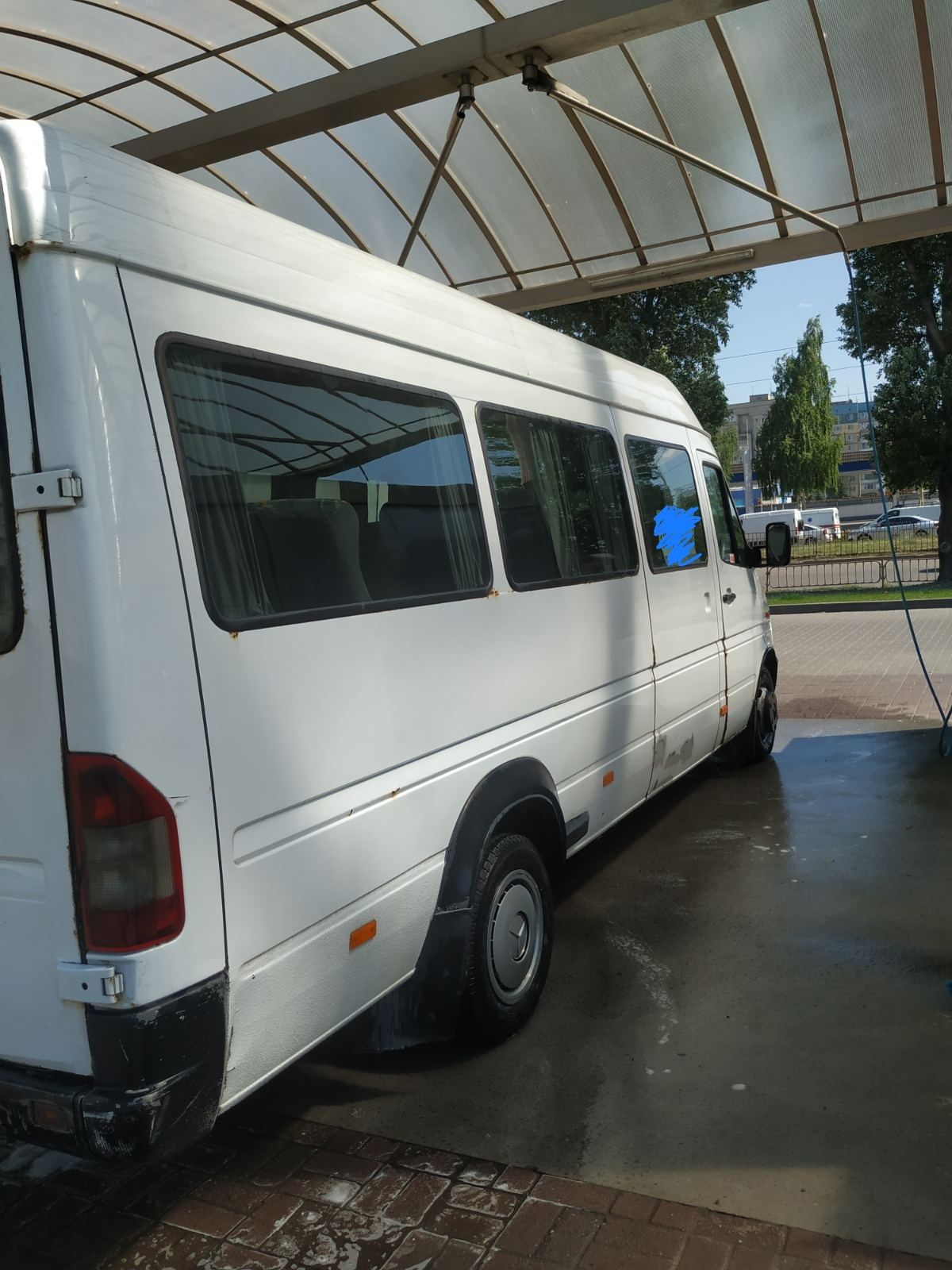 Мікроавтобус Sprinter 412