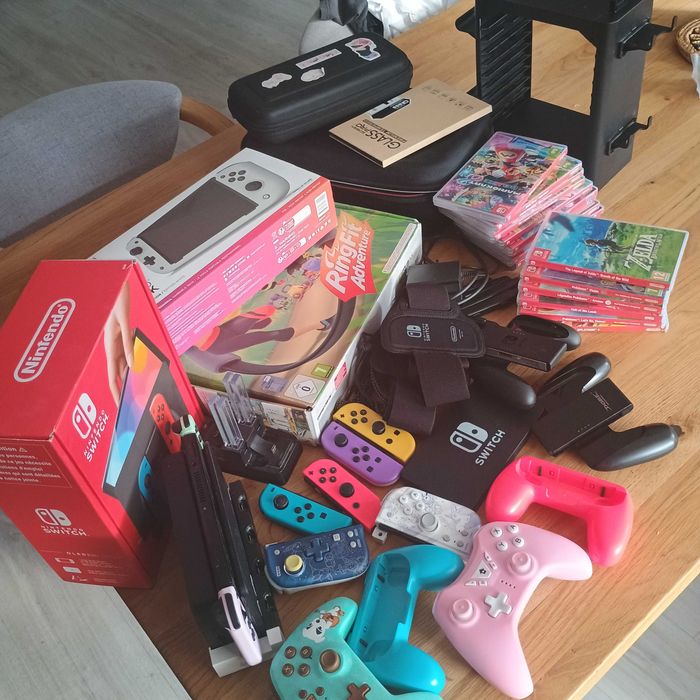 Nintendo Switch OLED + akcesoria + gry - DUŻY ZESTAW