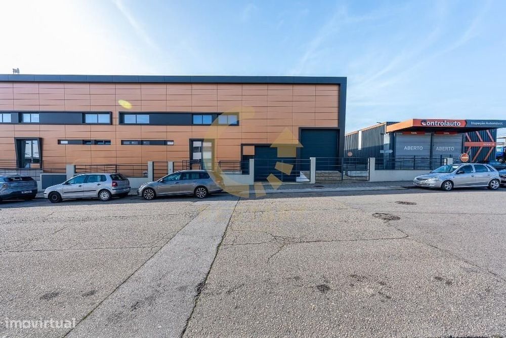 Armazem Z. Industrial Grijó - 1600 M2