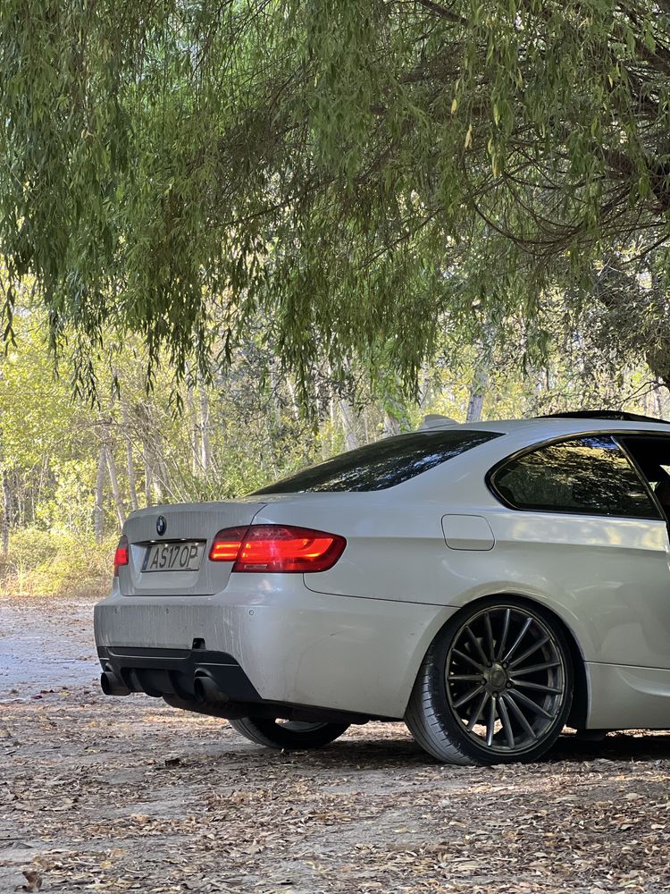 Bmw e92 320d pack m