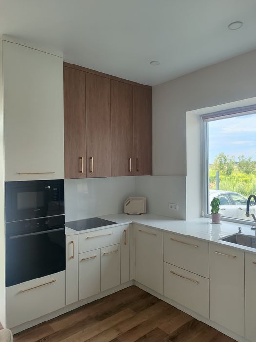 Меблі на замовлення; шафи купе,кухн, гардероб та ін...