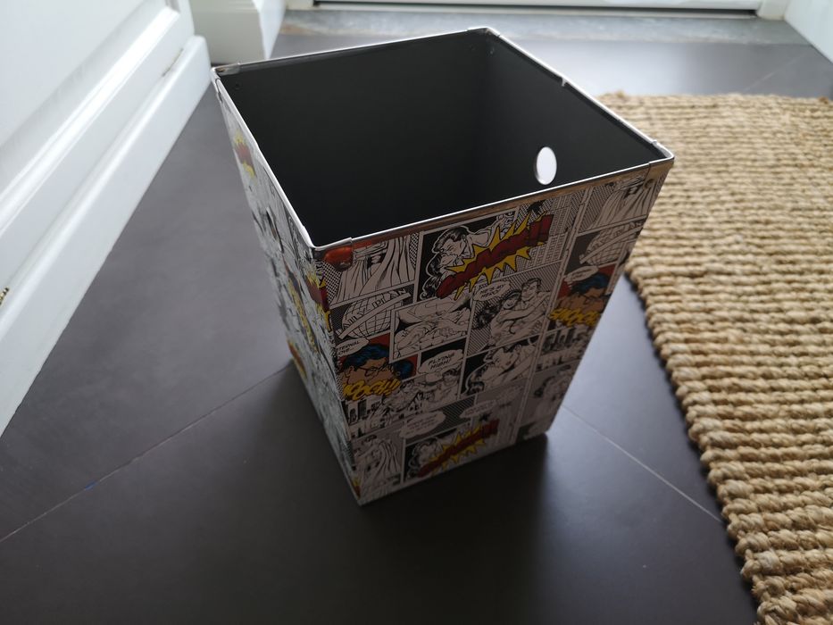 Vendo caixote balde cesto papéis novo DC comics banda desenhada