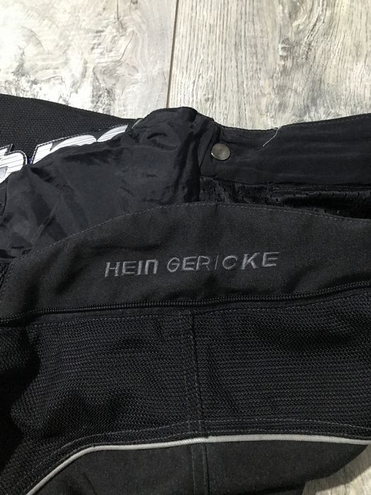 Костюм для мотоцикліста