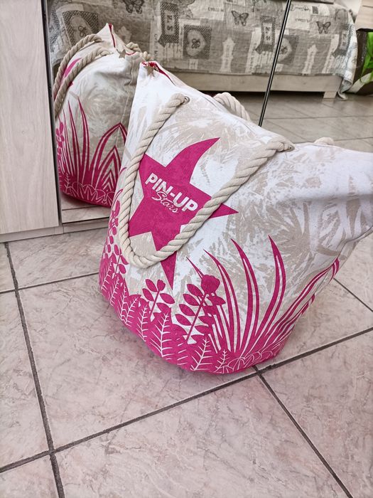 Італійська пляжна сумка Бренд

Pin-Up