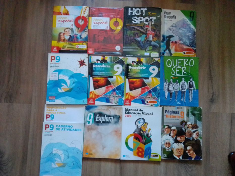 Manuais escolares para o 9º ano.