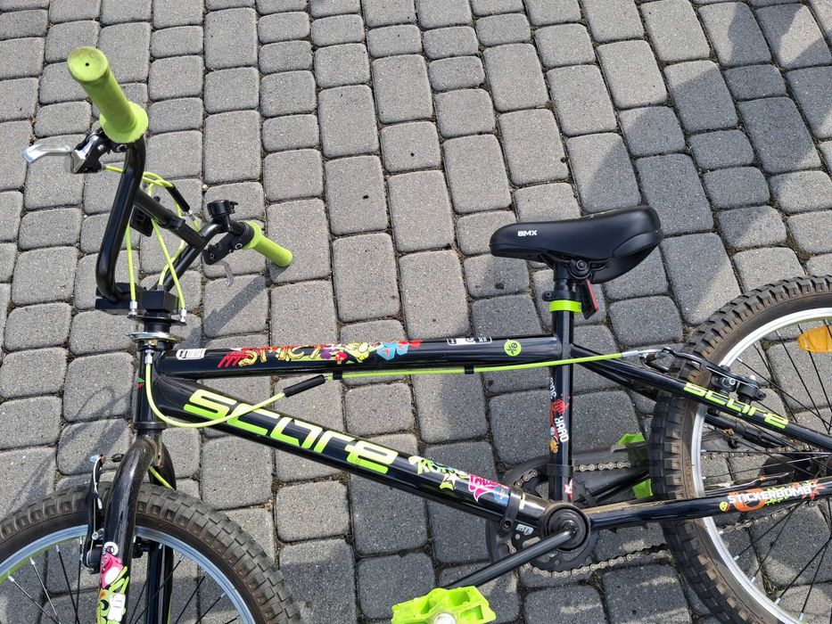 Rower BMX z pegami koła 20