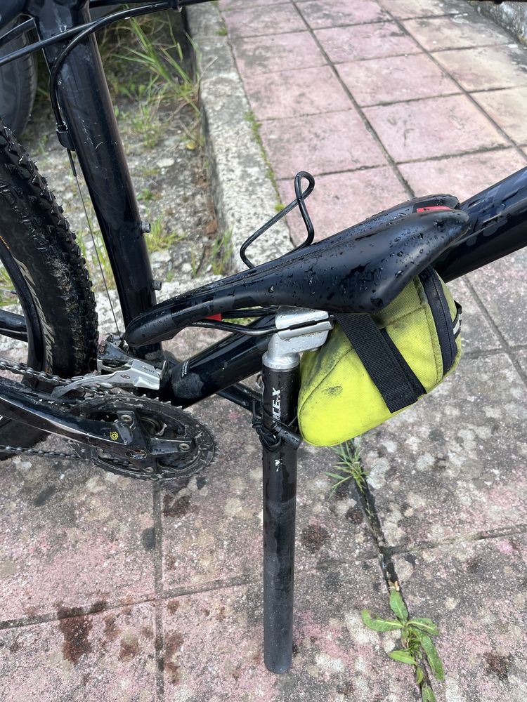 Bicicleta btt roda 29 specialized rockhopper