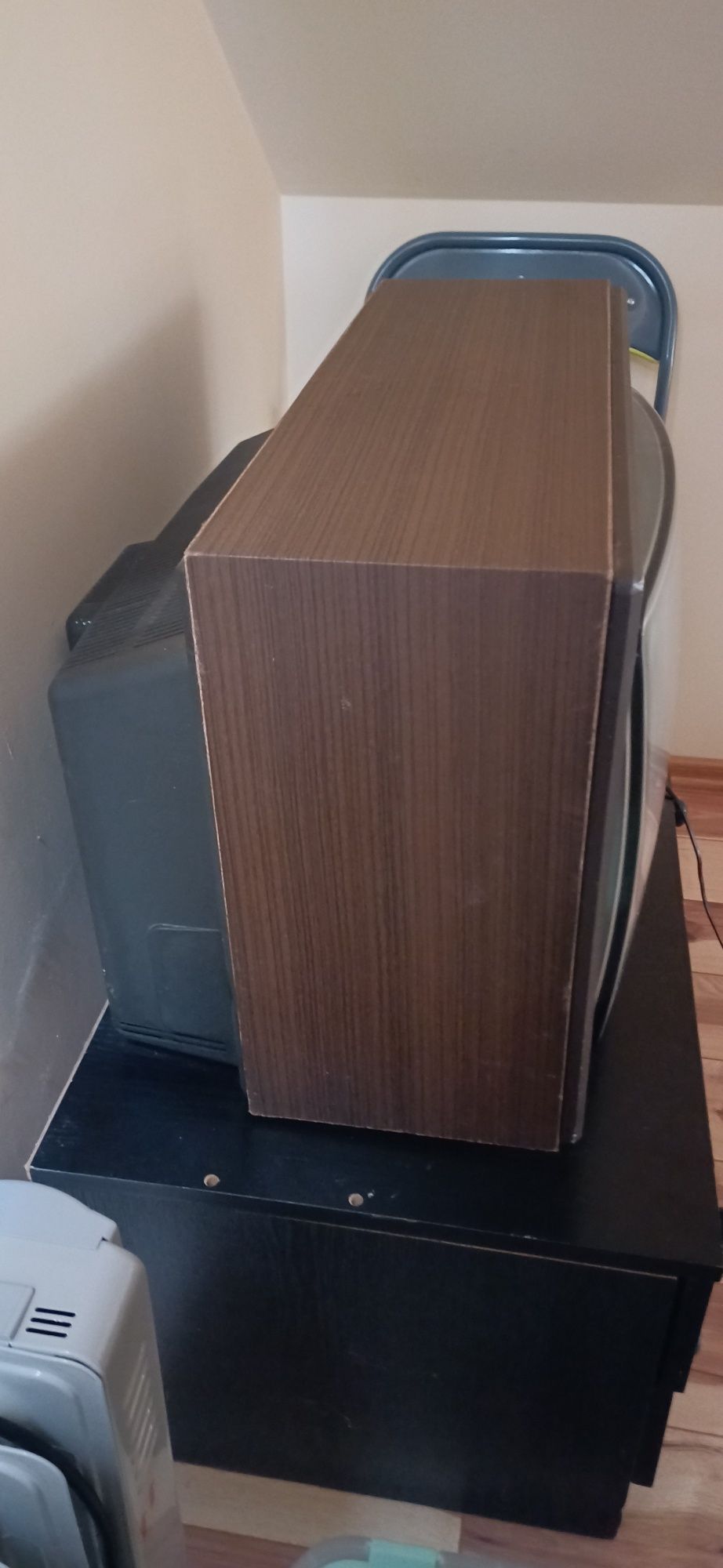 Telewizor Rubin z lat 80-tych XX w.