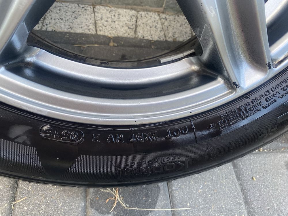Felgi z oponami 4x100 6Jx15H2 HS Hyundai i20. DEZENT