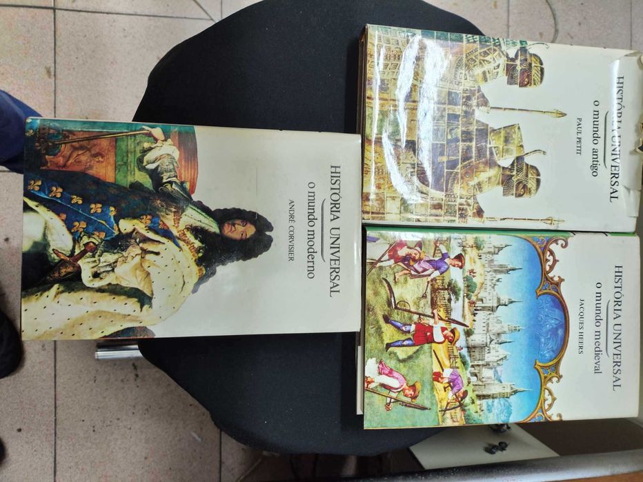 História Universal 3 volumes  Circulo de Leitores