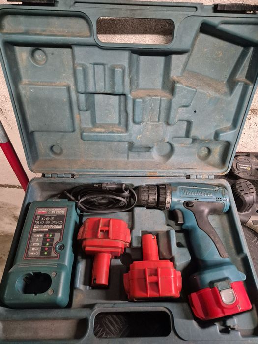 Aparafusadora Makita 12v