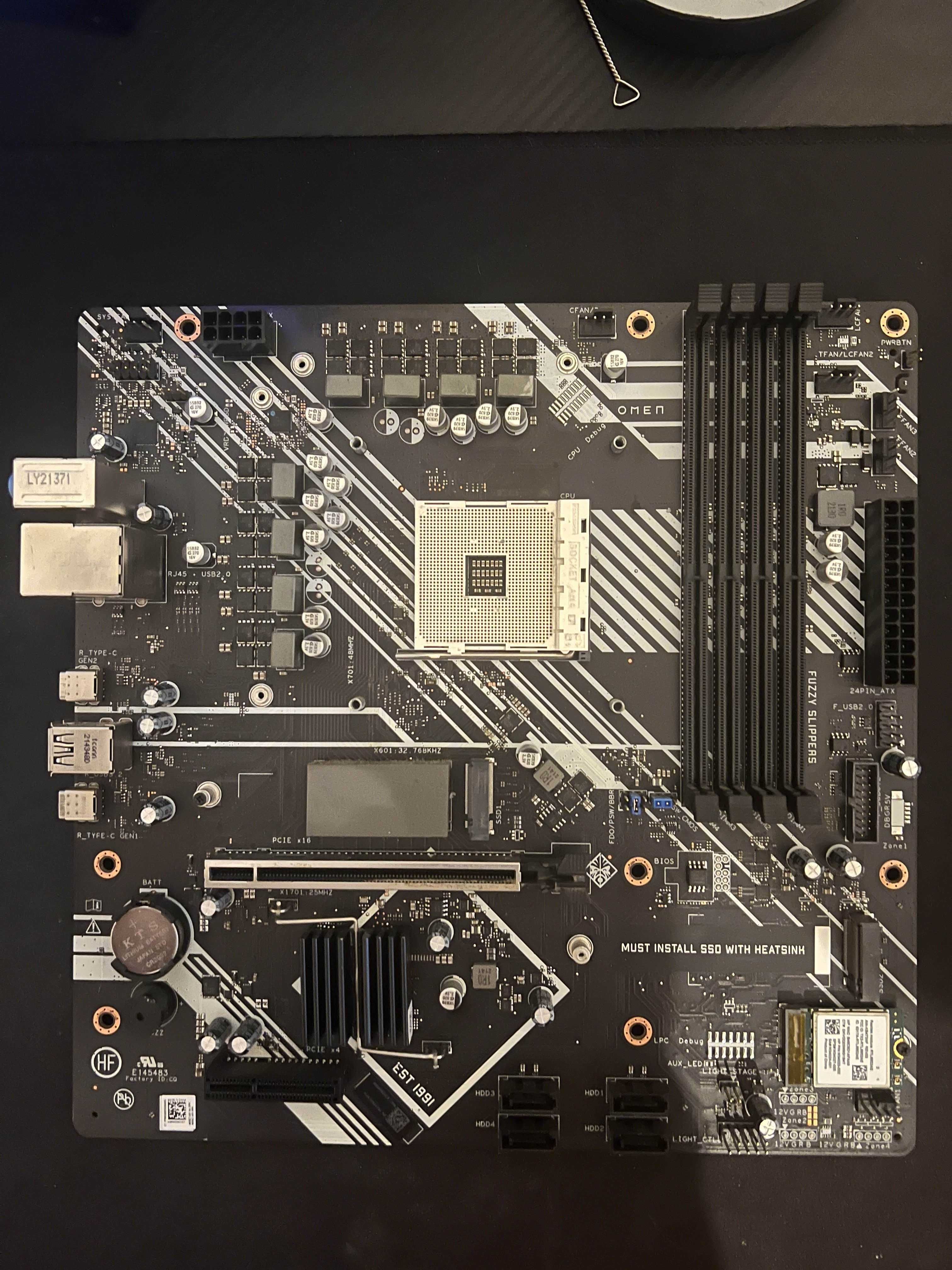 Motherboard B550 Socket AM4 + Cooler CPU — Ryzen 3000/5000 (HP OMEN)