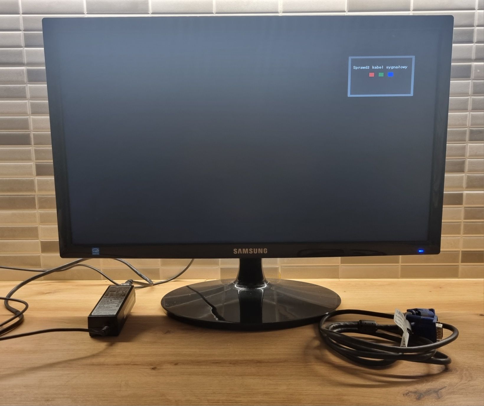 Monitor samsung S23A300N