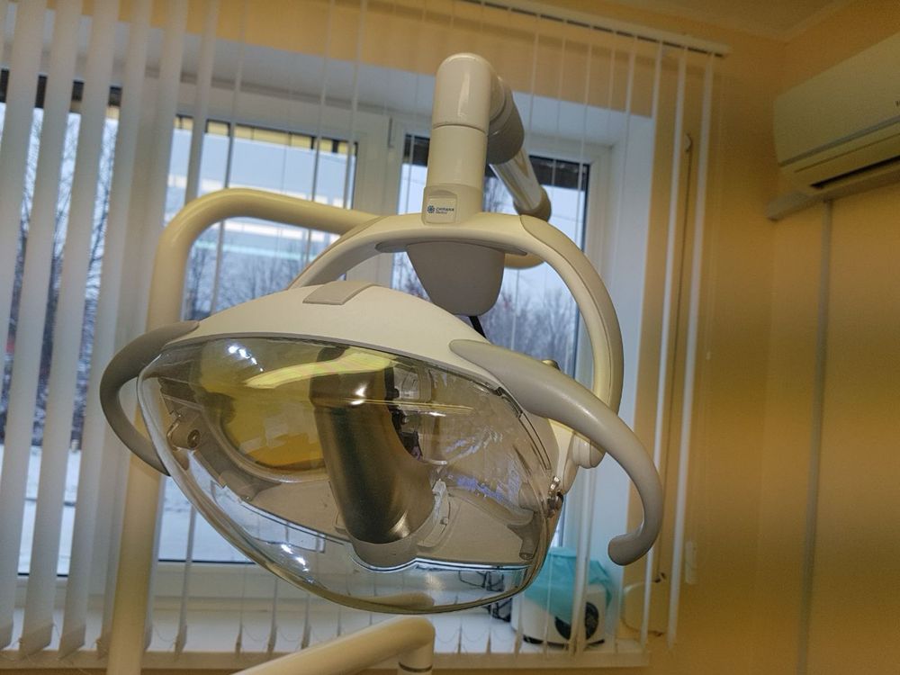 Стоматологічна установка стоматологічне крісло