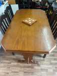 Mesa com 6 cadeiras
