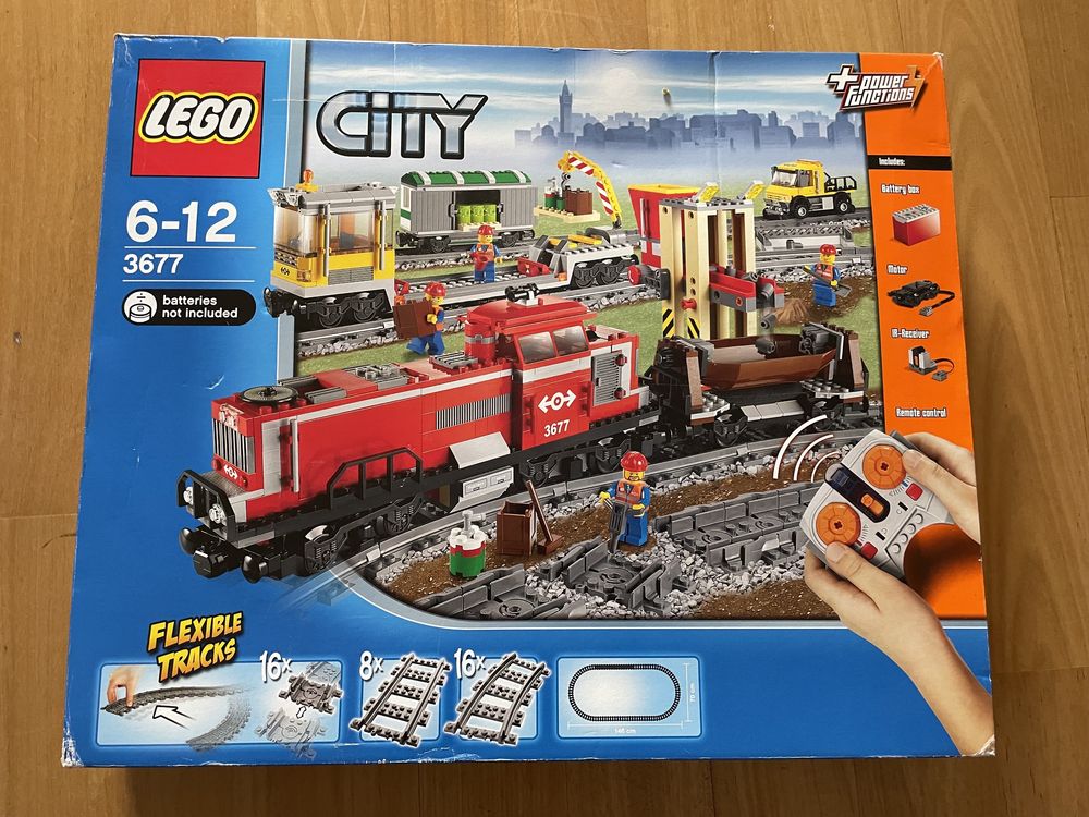 Lego 3677 red cargo train, novo em caixa selada.