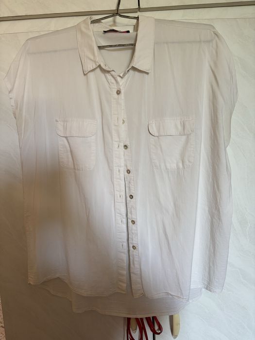 Легенька рубашка кремового кольору