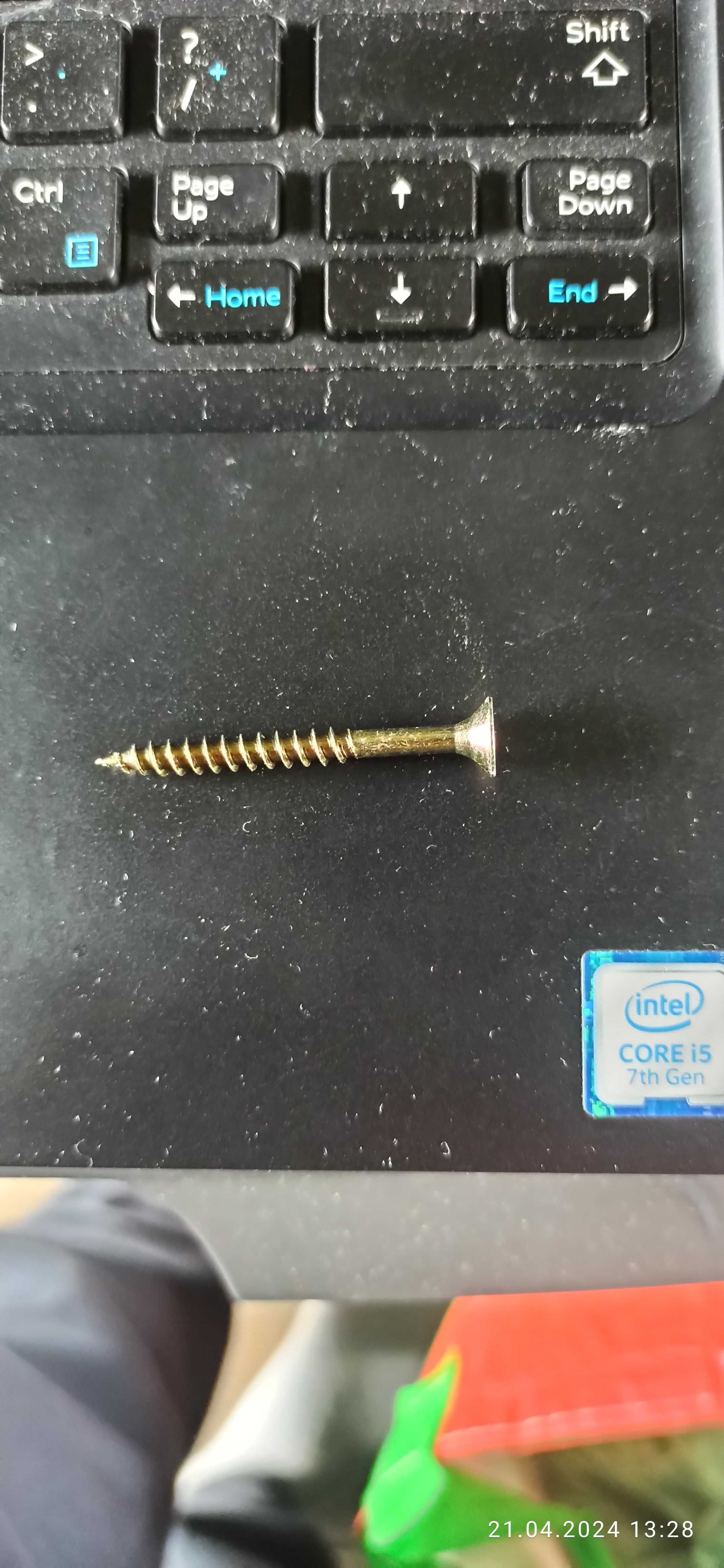 Gwoździe bębnowe 2,8x60 gł. 7mm i wkręty długość 450mm