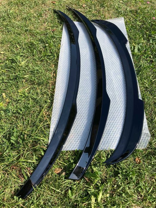 Спойлер Черный глянец (SQ5) на AUDI Q5 8R/80A 2008-2016-2020 года.