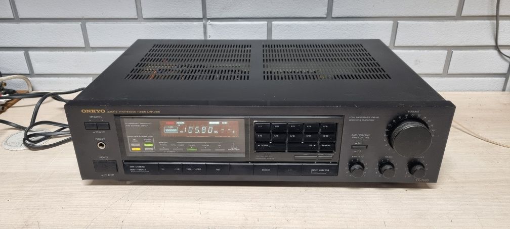 Amplituner stereo ONKYO TX-7520 Integra. Japan