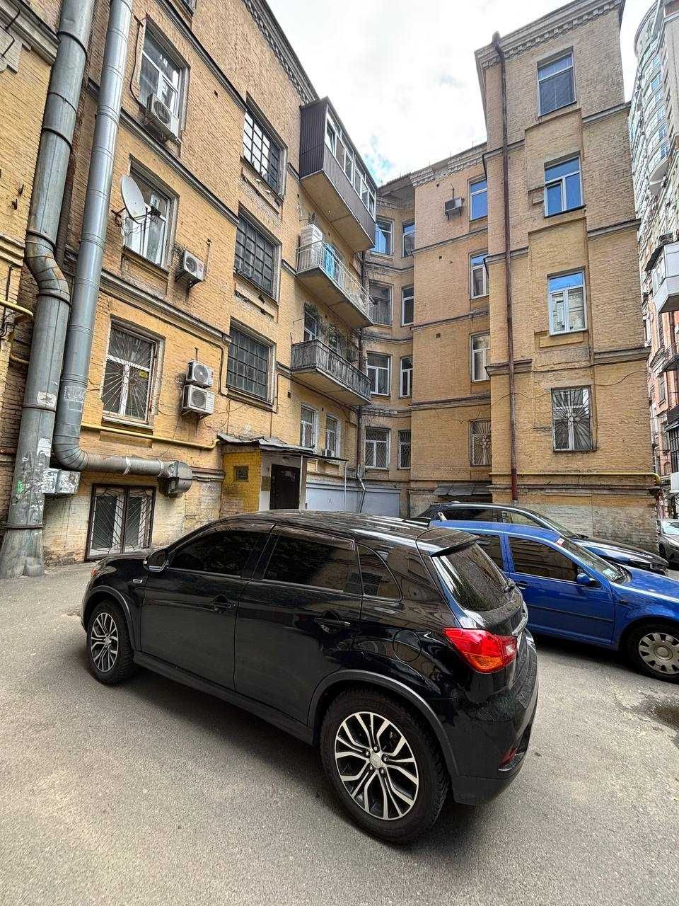 Оренда офіс 1 поверх Центр,Саксаганського,Жилянська метро Університет