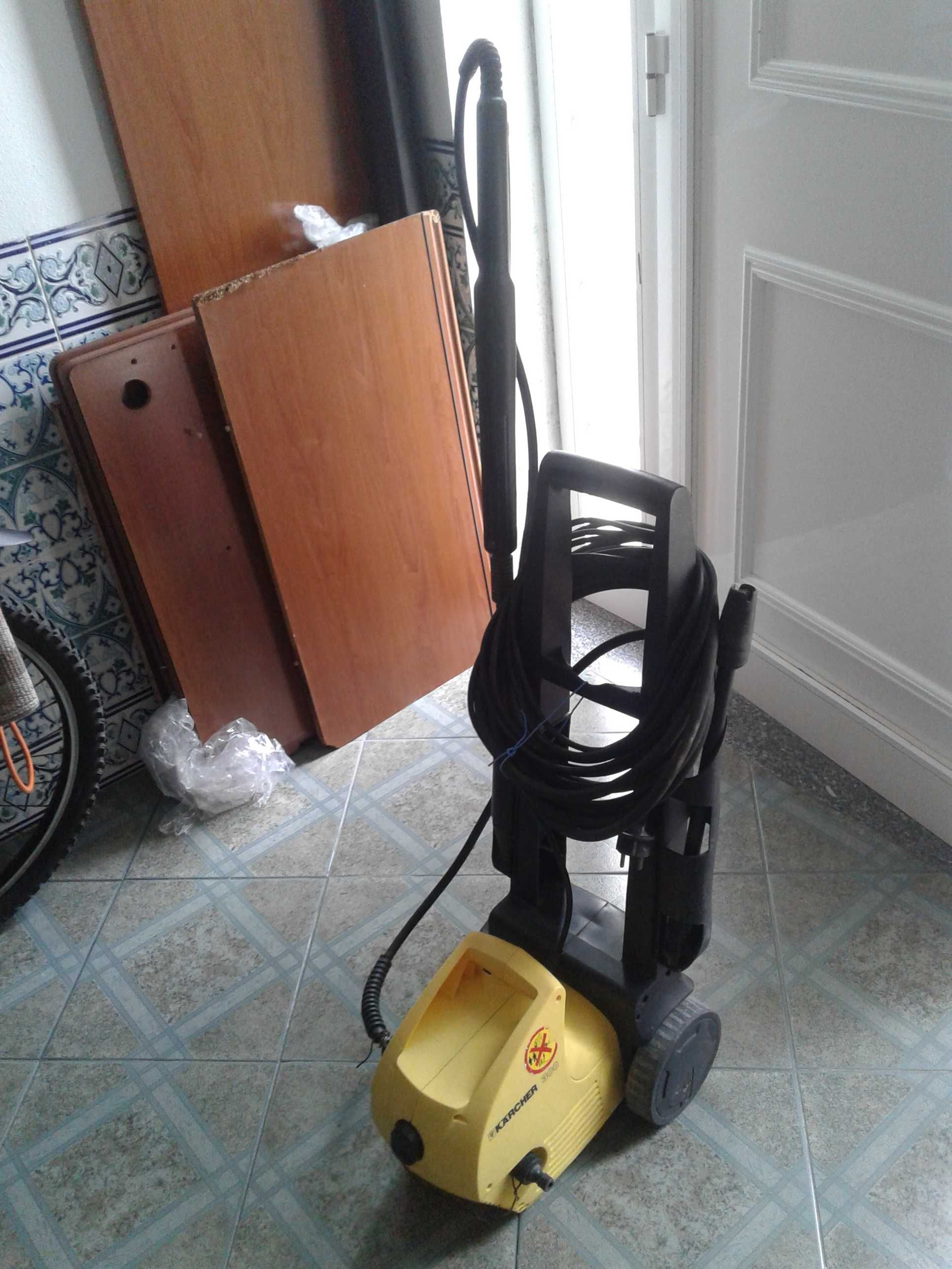 Lavadora de alta pressão elétrica Karcher 300 M