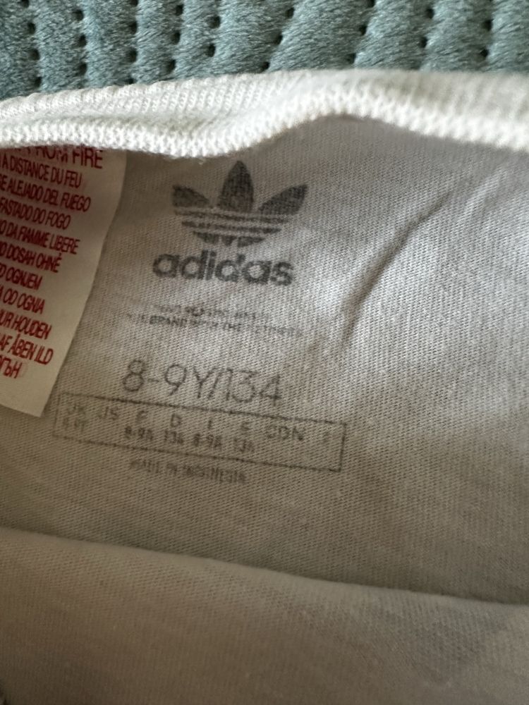 Dzieciecy t-shirt 8/9 lat adidas