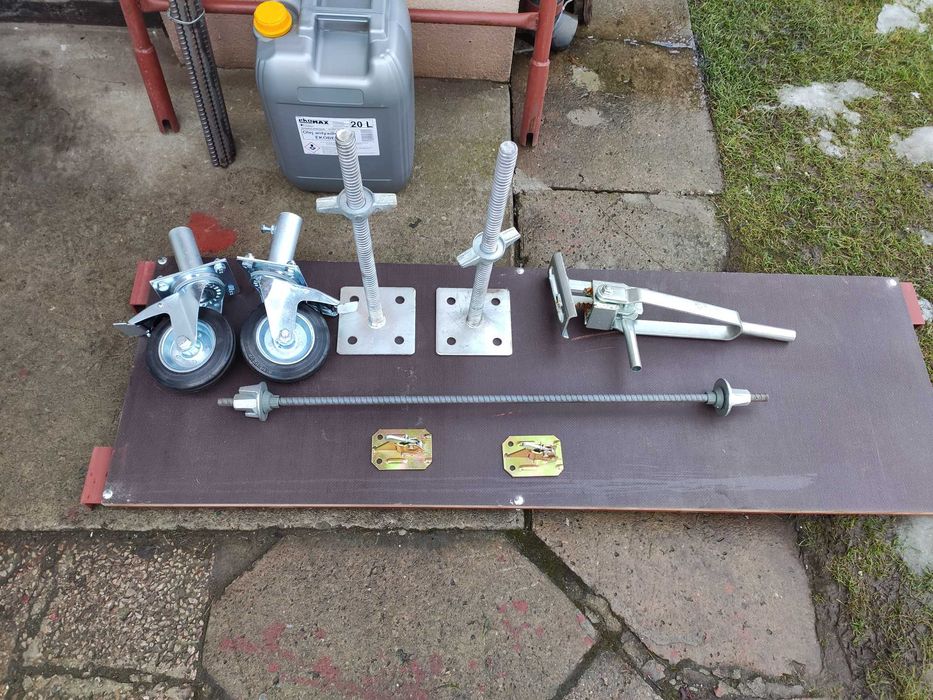 Rusztowanie warszawskie budowlane przęsła blat koła stopy podesty