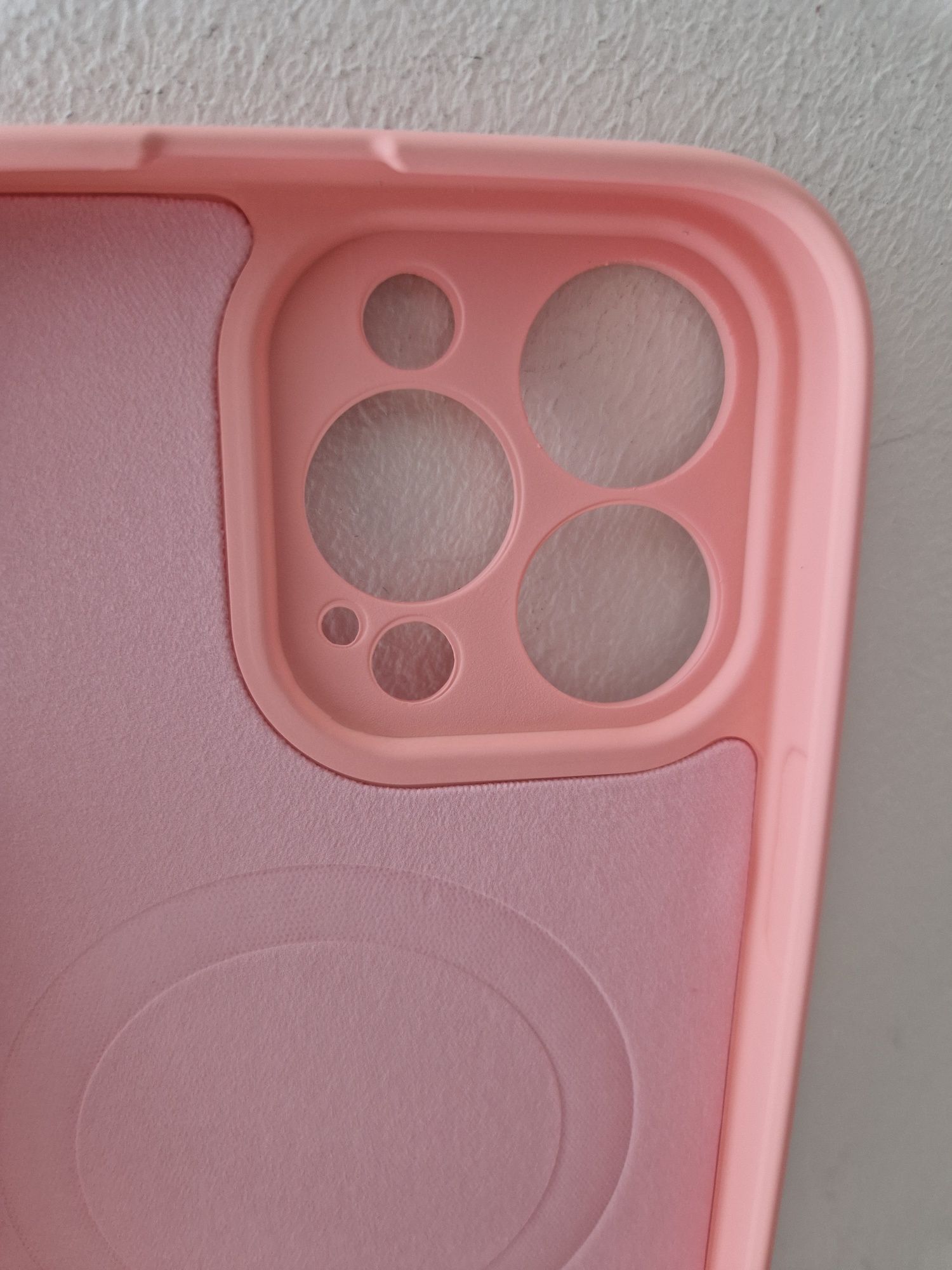 TEL PROTECT MagSilicone Case do Iphone 13 Pro Max Jasnoróżowy