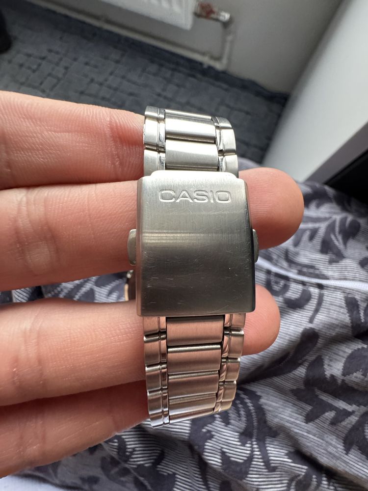 Чоловічий годинник casio MTP-1239