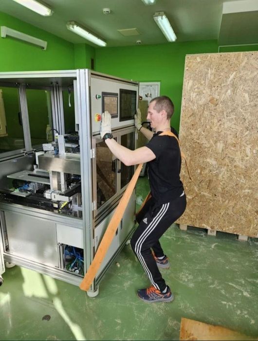 Вантажне таксі Перевезення вантажів по Полтаві Доставка Вантажники