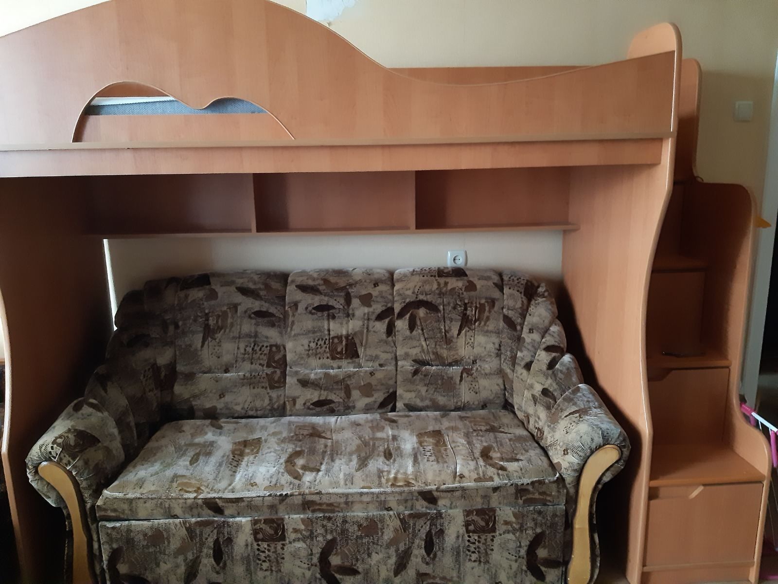 Продам кровать для подростка