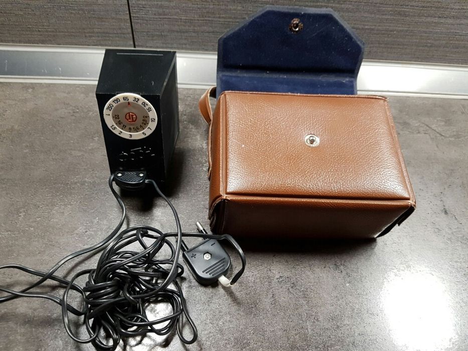 Lampa błyskowa na części