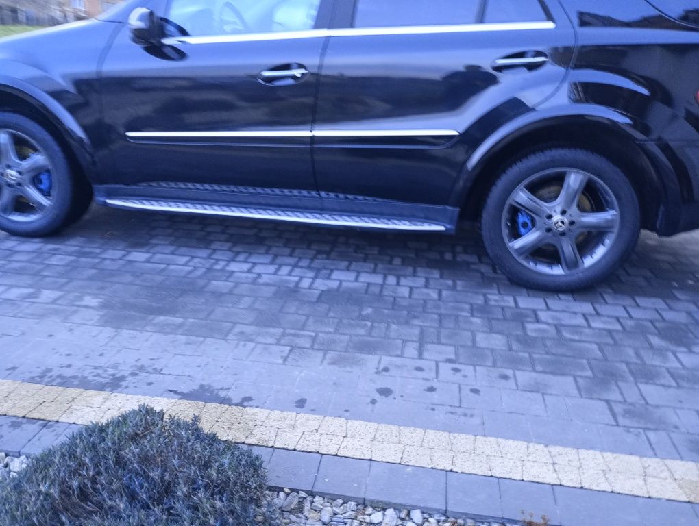 Sprzedam pięknego Mercedes Benz ml AMG