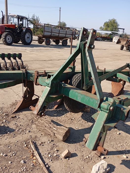 Плуг ПЛН 8-40 в ідеальному стані І