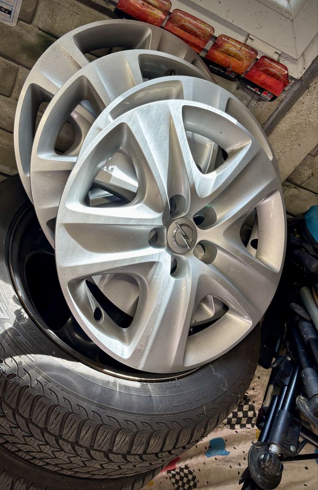 Felgi strukturalne 5x115 R17 z oponami zimowymi Dębica i TPSM