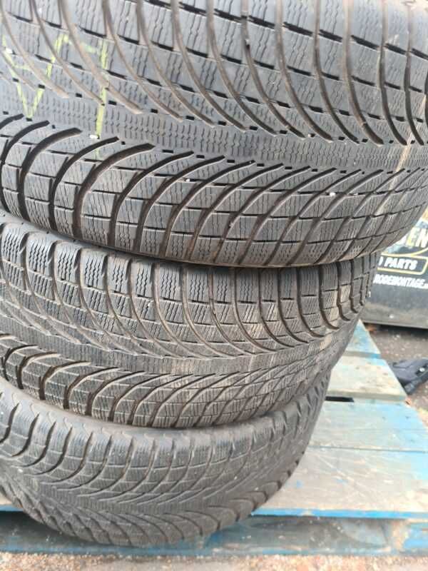 Range Rover L494 L405 jantes e pneus 20″ Lazaro michelin Latitude