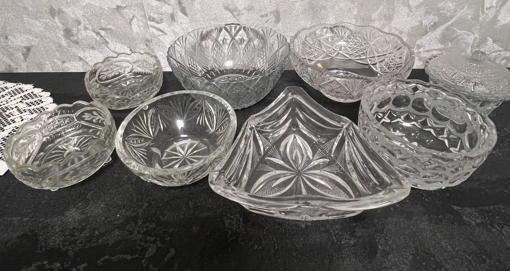 Продам хрусталь,кофейные и чайные сервизы