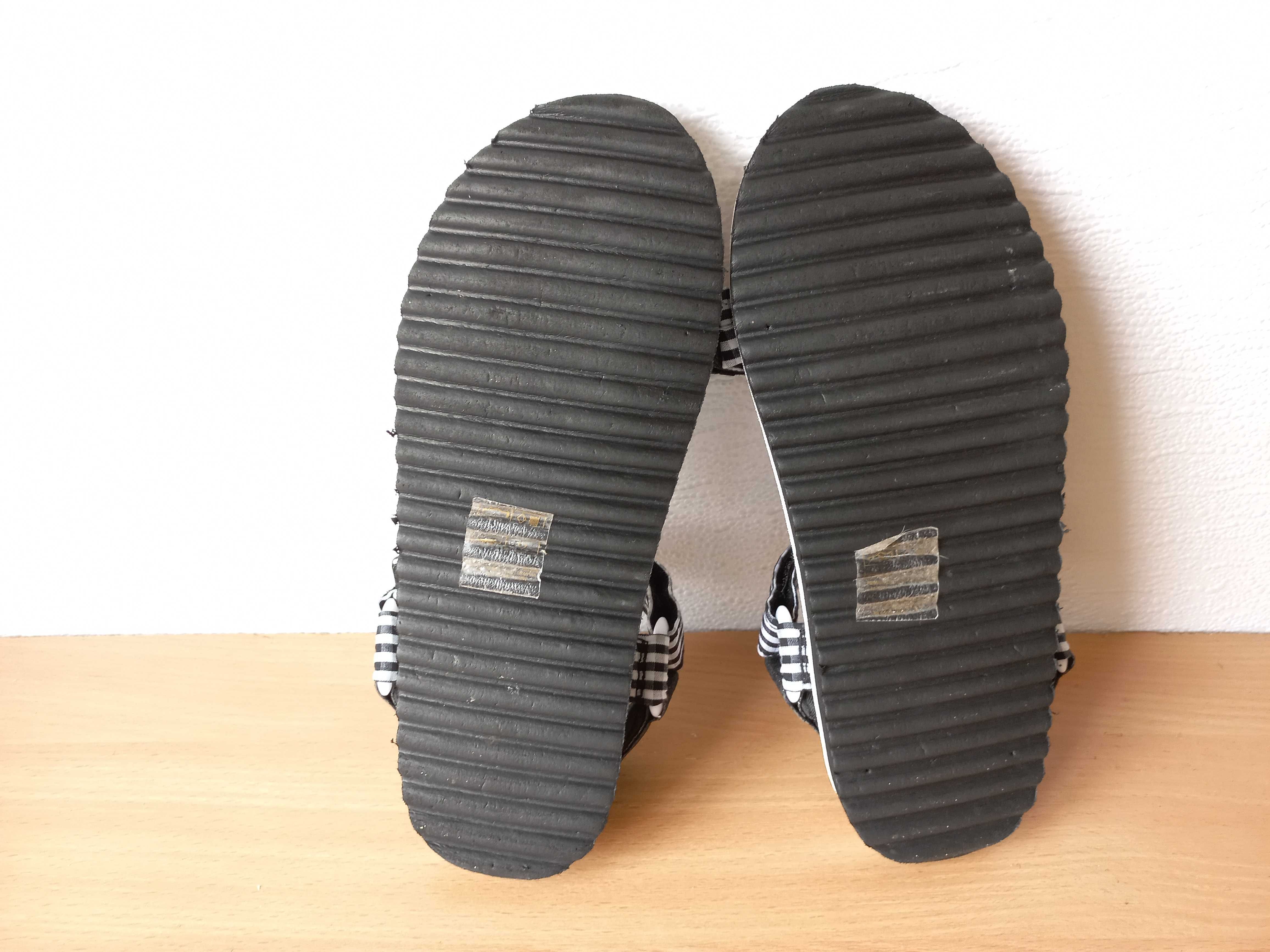 Классные лёгкие босоножки сандали Primark 38 р. стелька 24,5 см