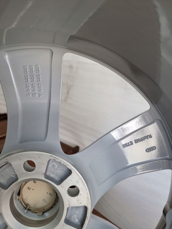 Oryginalne Alufelgi Felgi Audi A5/8t A7 A8 D4 D5/19 Cali 8tb Rotor